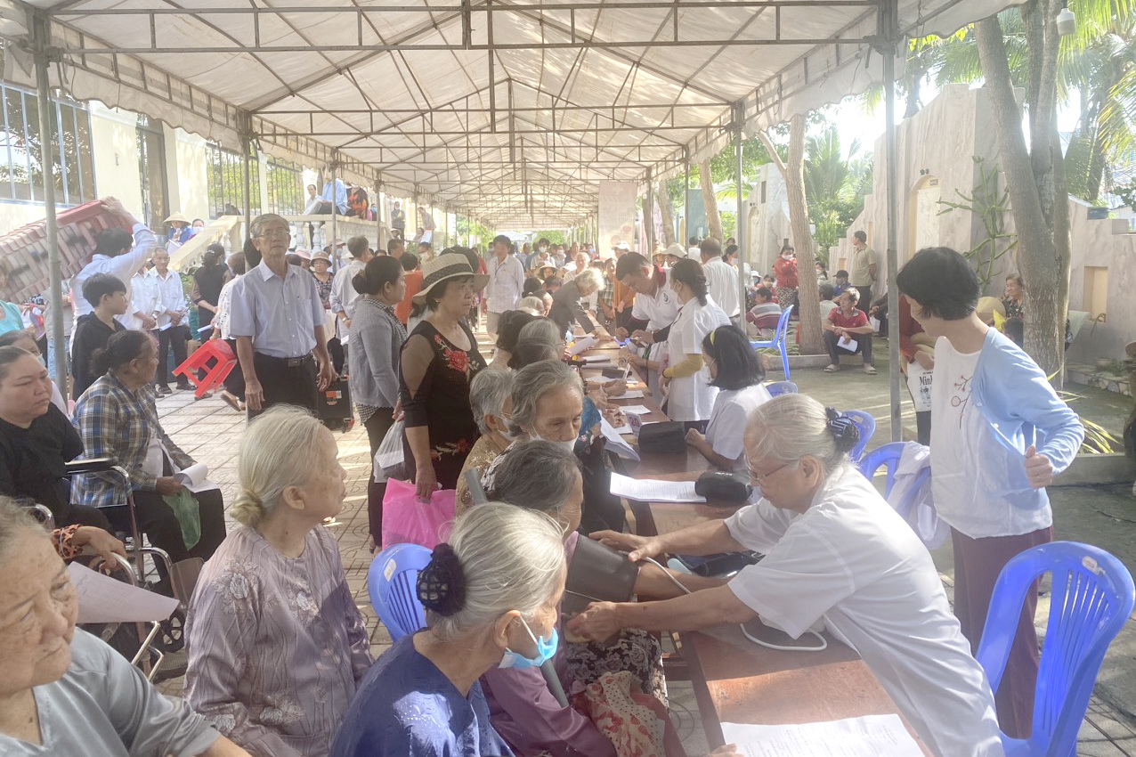 Những chuyến đi trao - nhận yêu thương mùa hè
